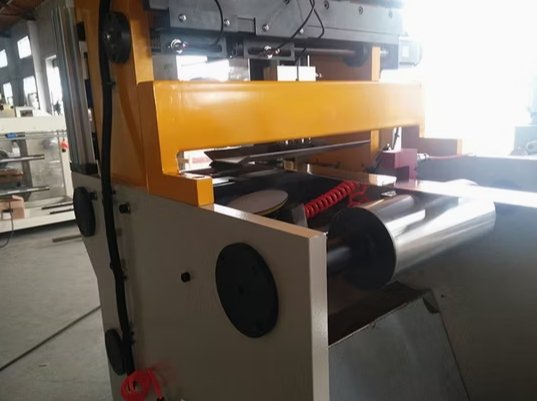 Automatic PLC Foil Winding Cold Welding Machine